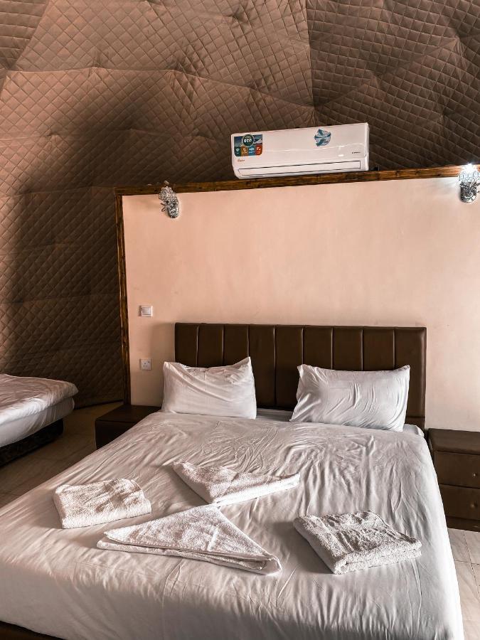Sun Luxury Camp &Tour Apartment Вади Рум Екстериор снимка